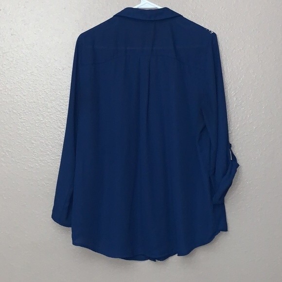 Alyx woman’s blue sheer button down 3/4 tab sleeve blue Large W/shoulder detail - Picture 12 of 12